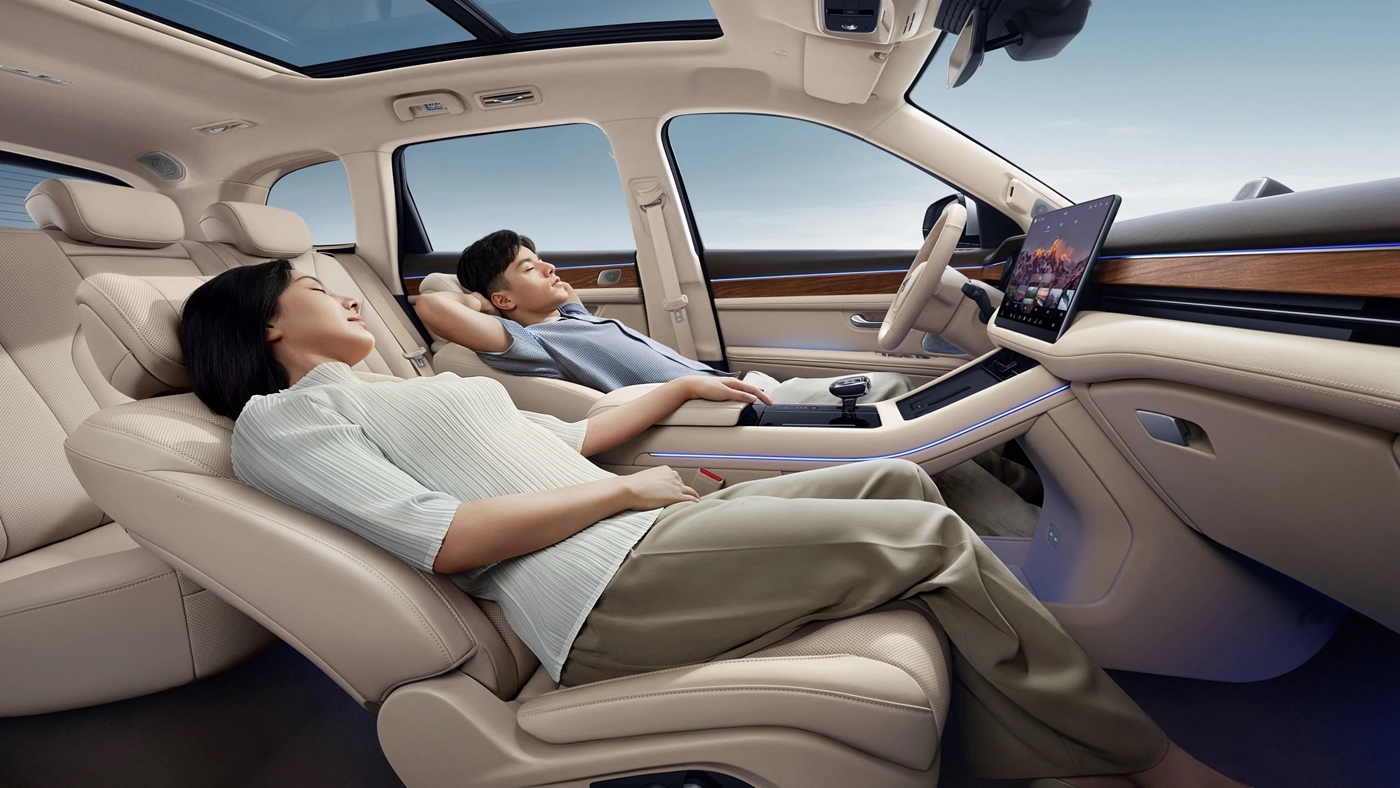 Both the driver and passenger seats support voice-activated 'Nap Mode